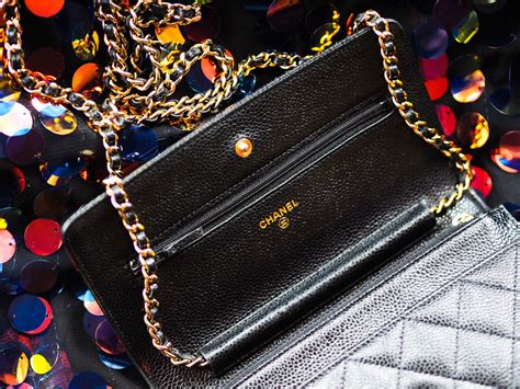 Why Fashion Girls Love the Chanel Wallet on Chain